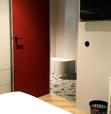 Narutowicza 8 Strict Centre Free Car Park *